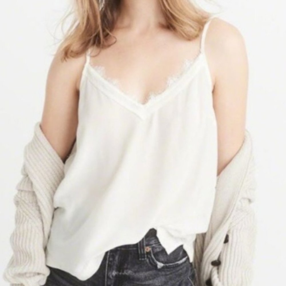 NWT Abercrombie White Lace Delicate Camisole Tank Top Shirt Size Small